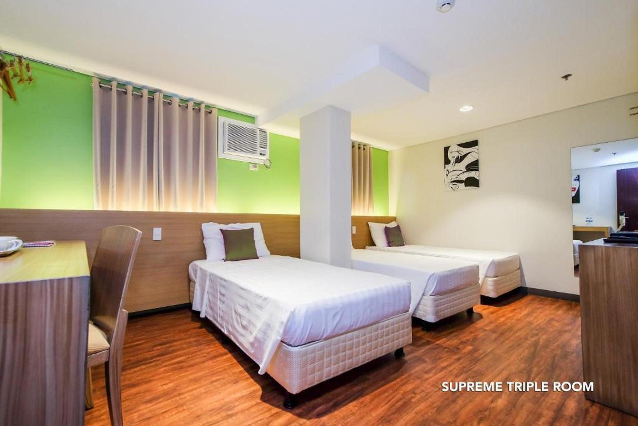 Myspace Hotel @Bgc Pasig City Екстериор снимка
