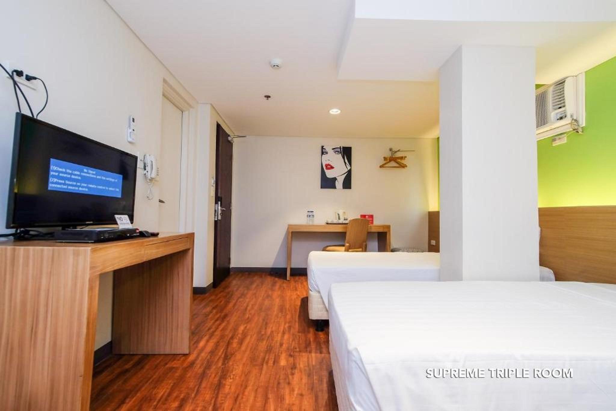Myspace Hotel @Bgc Pasig City Екстериор снимка