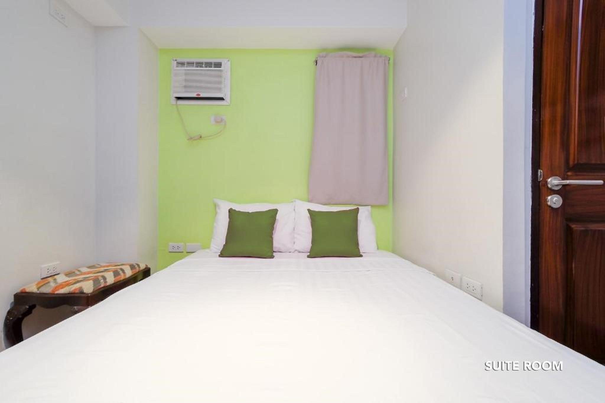 Myspace Hotel @Bgc Pasig City Екстериор снимка