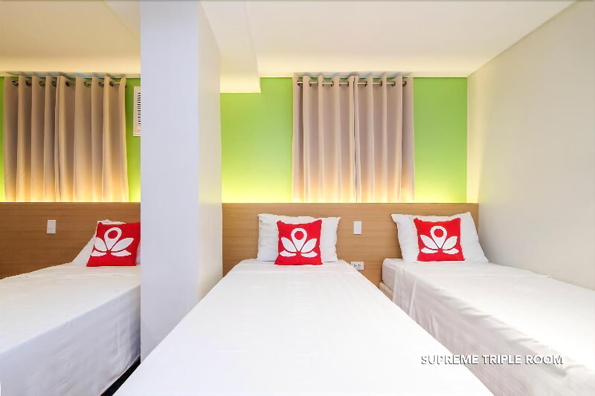 Myspace Hotel @Bgc Pasig City Екстериор снимка