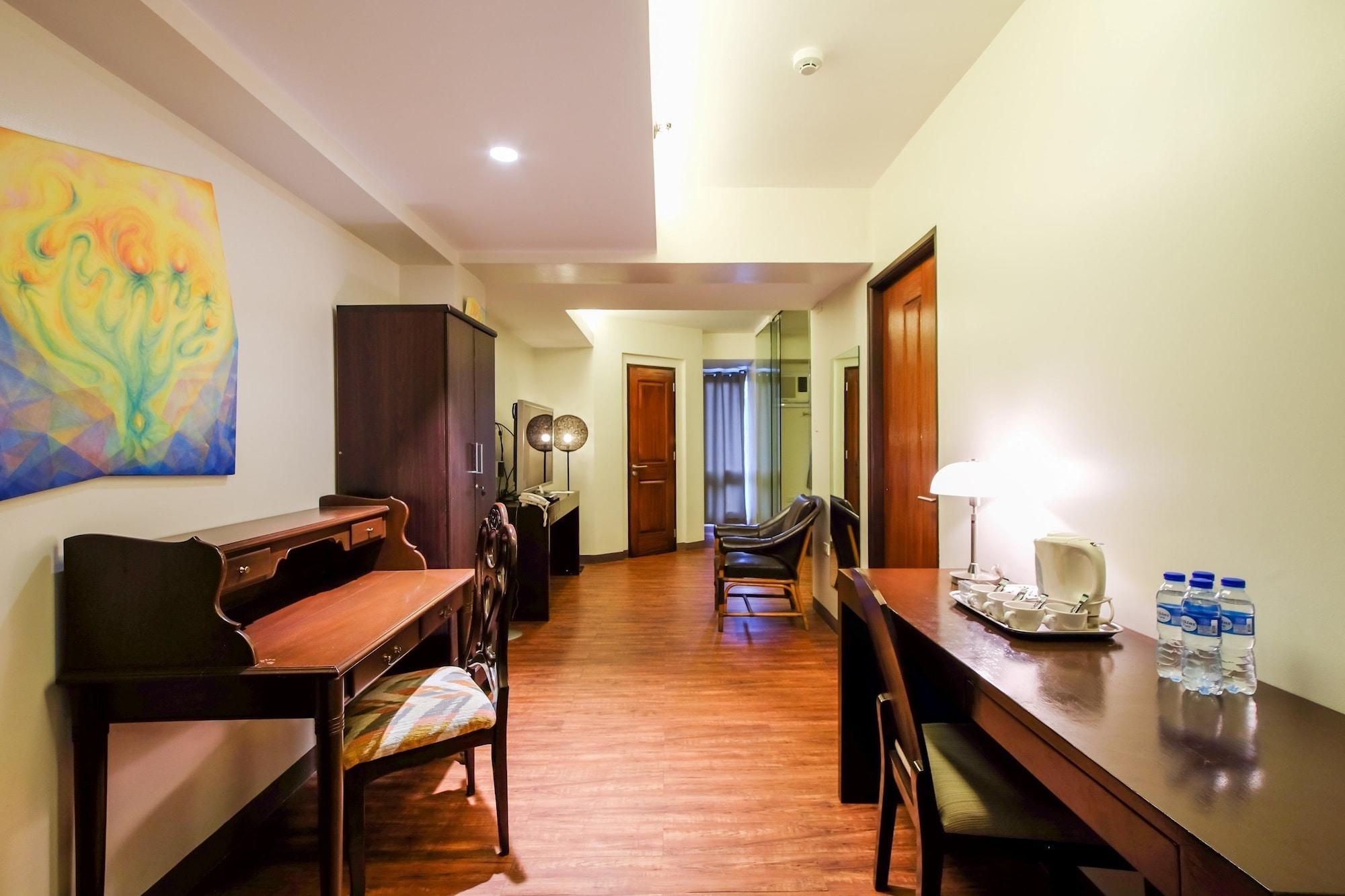 Myspace Hotel @Bgc Pasig City Екстериор снимка